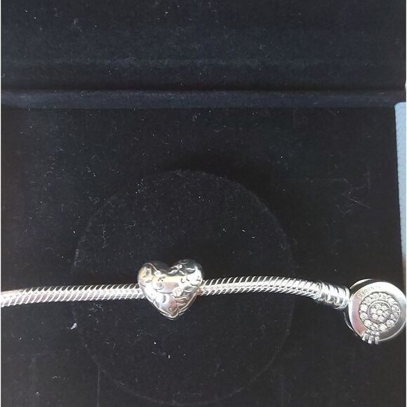 925 Sterling Silver Heart Charm - Picture 4 of 6